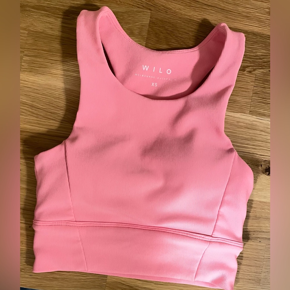 Wilo Pink Ribbed Crop Top